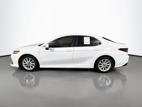 Used 2023 Toyota Camry LE FWD image 9