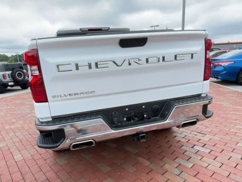 Used 2021 Chevrolet Silverado 1500 LT AWD/4WD image 8