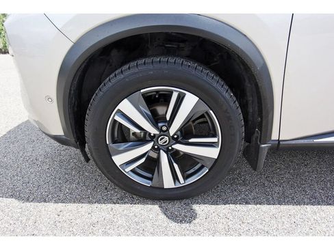 Used 2021 Nissan Rogue Platinum FWD image 31
