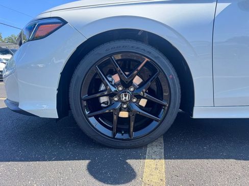 Used 2025 Honda Civic Sport image 5