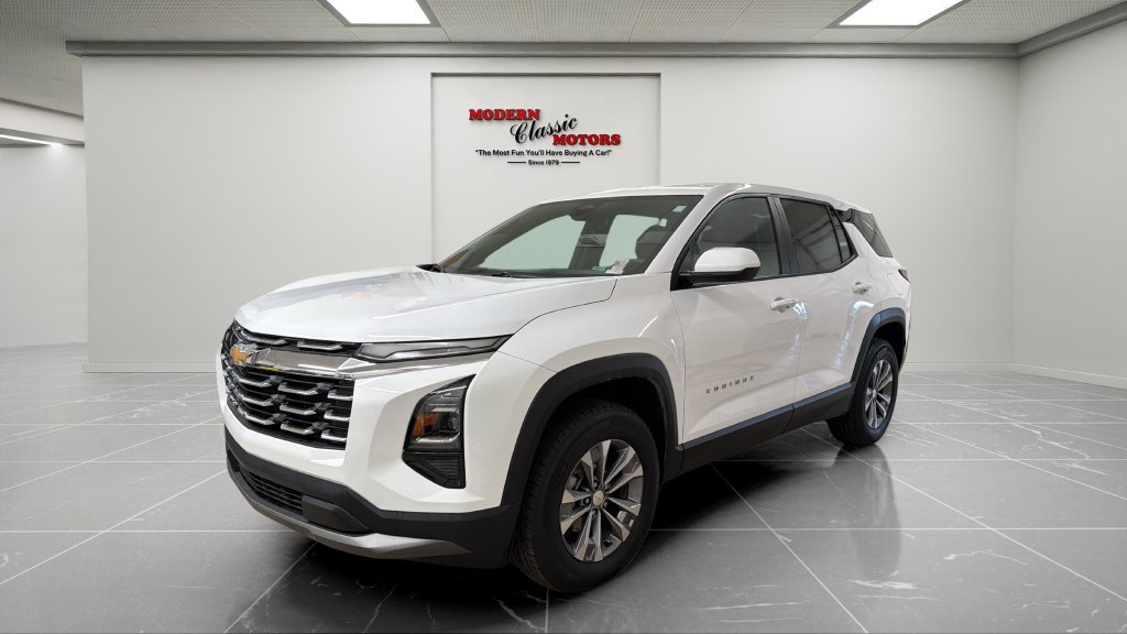 Used 2026 Chevrolet Equinox LT AWD/4WD image 3