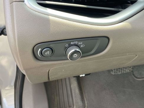 Used 2024 Chevrolet Malibu LT FWD image 20
