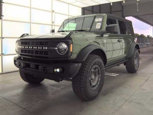 Used 2025 Ford Bronco Big Bend w/ Sasquatch Package AWD/4WD image 3