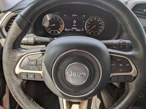 Used 2016 Jeep Renegade Limited AWD/4WD image 18
