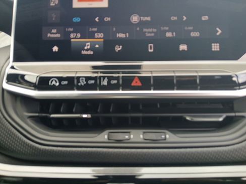 New 2026 Jeep Compass Latitude image 5