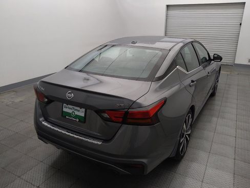 Used 2022 Nissan Altima 2.5 SR FWD image 7