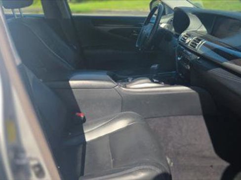 Used 2014 Lexus LS 460 w/ Comfort Package RWD image 19
