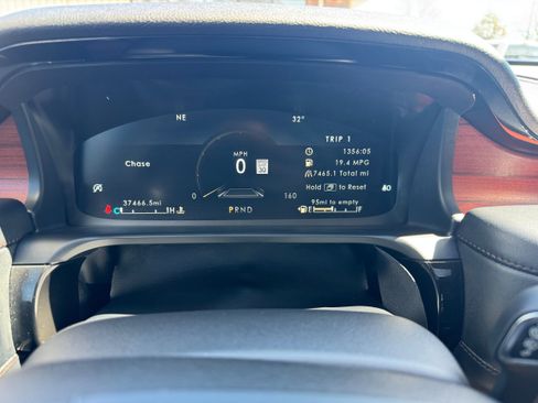 Used 2023 Lincoln Aviator Reserve w/ Jet Package image 15