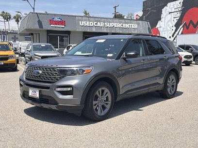 Certified 2022 Ford Explorer XLT w/ Equipment Group 202A