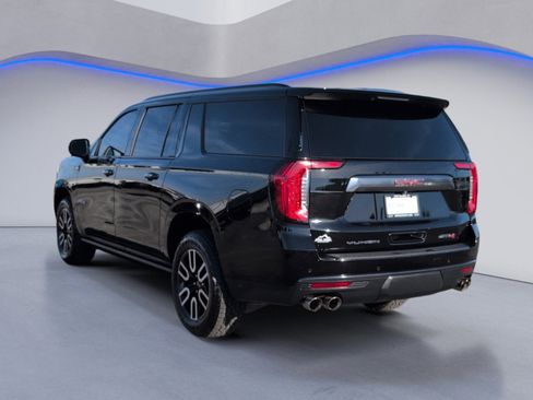 Used 2022 GMC Yukon XL AT4 w/ Max Trailering Package image 3