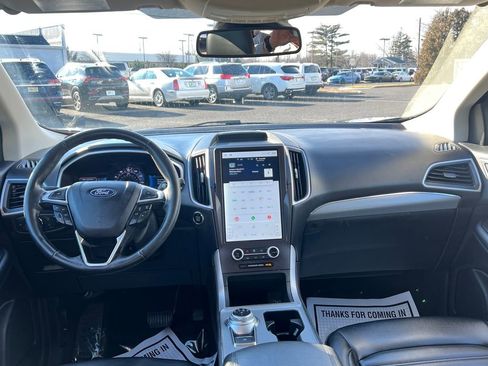 Used 2021 Ford Edge SEL image 17