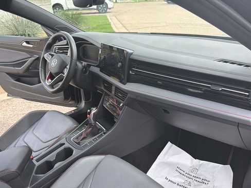 Used 2025 Volkswagen Jetta GLI Autobahn FWD image 14