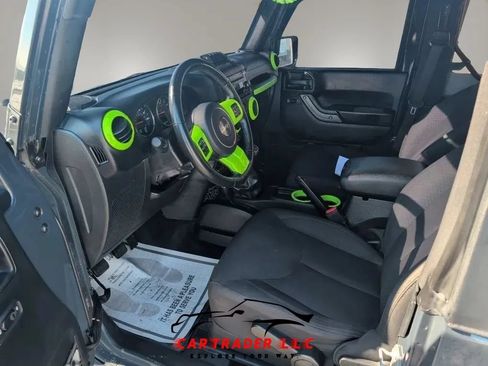 Used 2018 Jeep Wrangler Sport AWD/4WD image 18