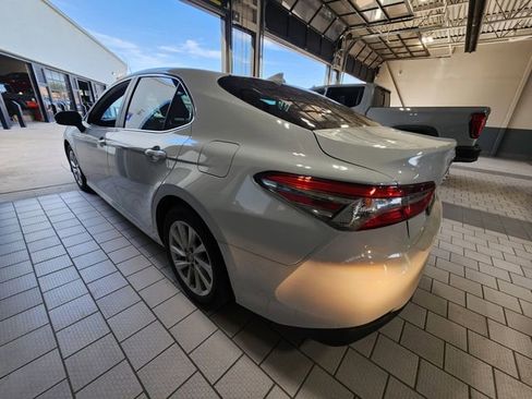 Used 2023 Toyota Camry LE w/ Convenience Package FWD image 4