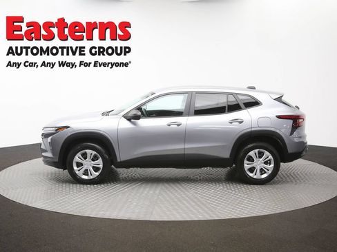 Used 2024 Chevrolet Trax LS w/ Driver Confidence Package FWD image 54