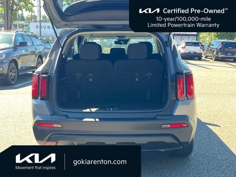 Used 2023 Kia Sorento LX FWD image 10