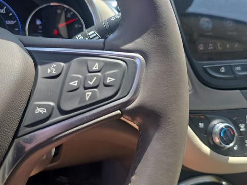 Used 2023 Chevrolet Malibu LT FWD image 25