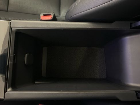 Used 2025 Toyota Camry XSE image 29