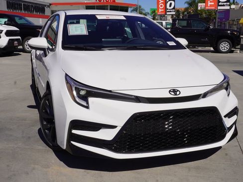 Certified 2026 Toyota Corolla SE image 9