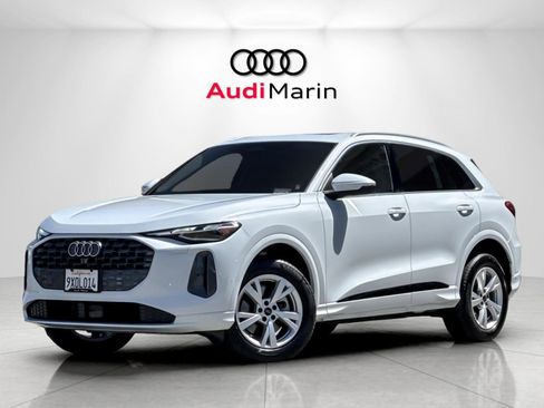 Used 2025 Audi Q5 Premium w/ Convenience Package AWD/4WD image 1