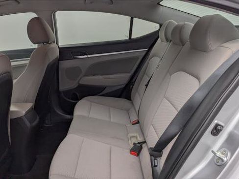 Used 2020 Hyundai Elantra SEL image 17