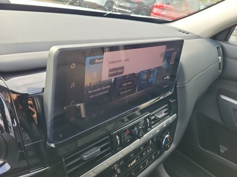New 2026 Nissan Pathfinder SL FWD image 29