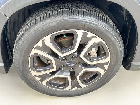 Used 2023 Subaru Ascent Limited w/ Technology Package AWD/4WD image 42