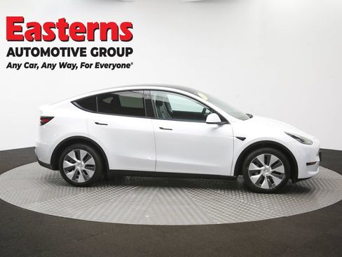 Used 2021 Tesla Model Y Long Range AWD/4WD image 40