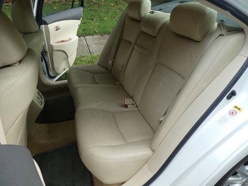 Used 2010 Lexus ES 350 Sedan image 5