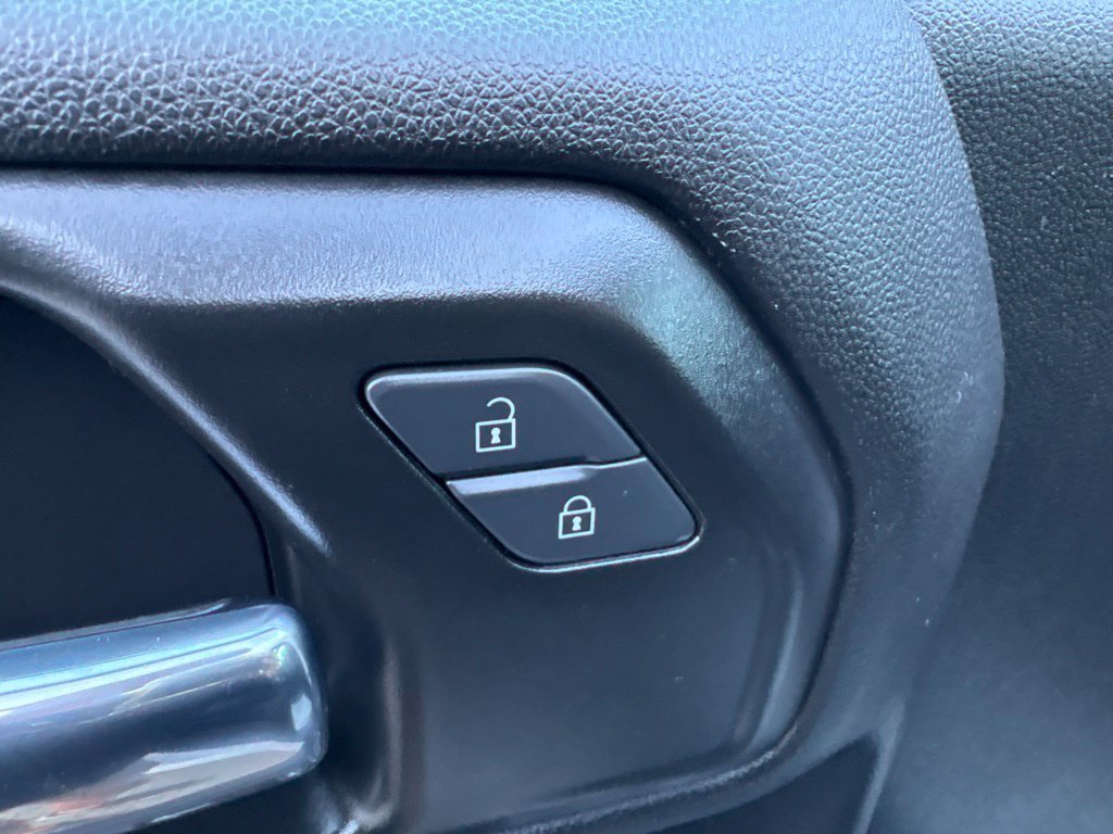 Certified 2021 Chevrolet Silverado 1500 Custom AWD/4WD image 11