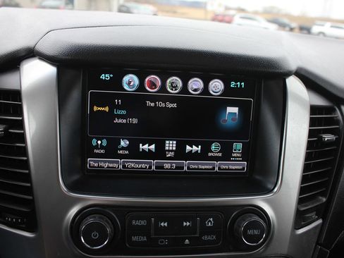 Used 2016 Chevrolet Suburban LTZ image 18