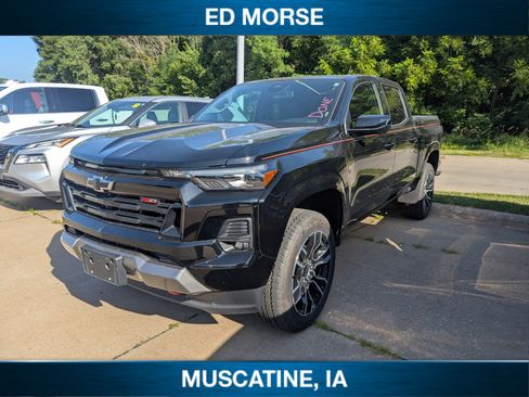 Used 2024 Chevrolet Colorado Z71 w/ LPO, Dark Essentials Package AWD/4WD image 1