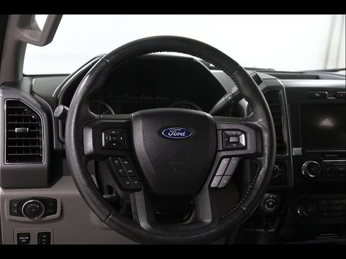 Used 2019 Ford F150 XLT w/ Equipment Group 302A Luxury AWD/4WD image 8