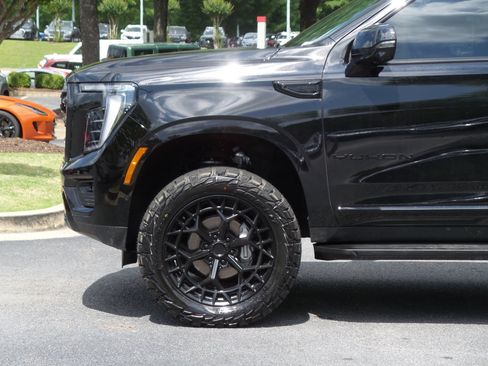 Used 2025 GMC Yukon Elevation w/ Elevation Premium Package AWD/4WD image 26