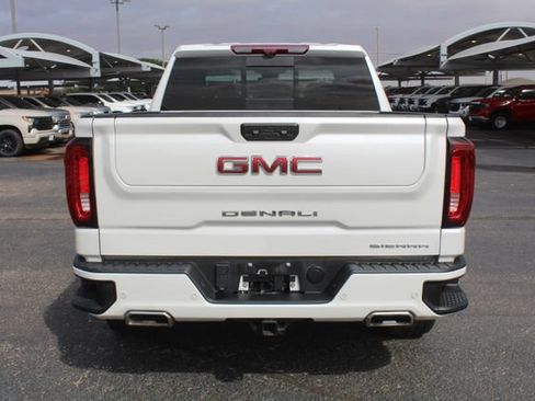 Used 2025 GMC Sierra 1500 Denali w/ Denali Reserve Package AWD/4WD image 4