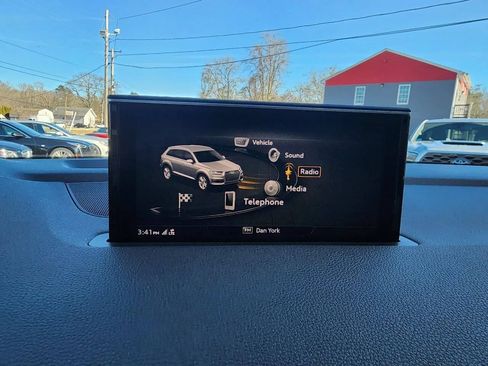 Used 2019 Audi Q7 3.0T Premium Plus w/ Premium Plus Package AWD/4WD image 24