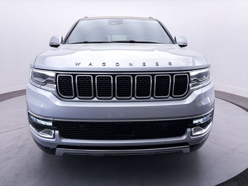 Used 2022 Jeep Wagoneer Series III w/ Premium Group I AWD/4WD image 13
