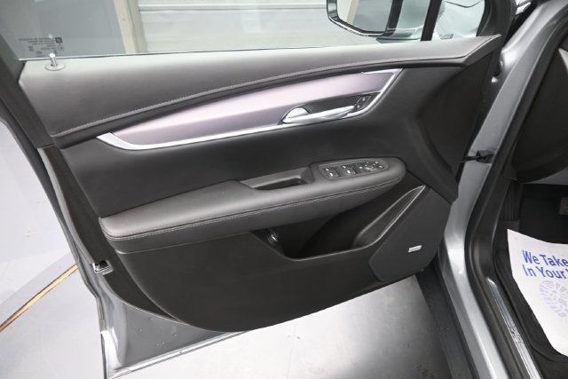 Used 2025 Cadillac XT5 Luxury w/ LPO, Floor Liner Package AWD/4WD image 20