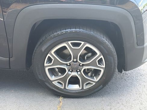 Used 2016 Jeep Renegade Limited FWD image 22