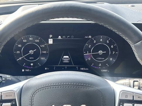 Used 2024 Kia Telluride SX Prestige w/ Towing Package AWD/4WD image 29