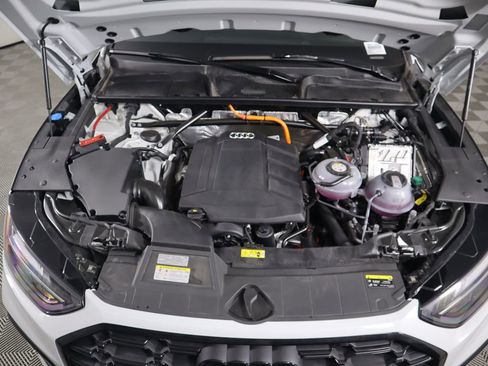 Used 2025 Audi Q5 e Premium Plus w/ Premium Plus Package image 31