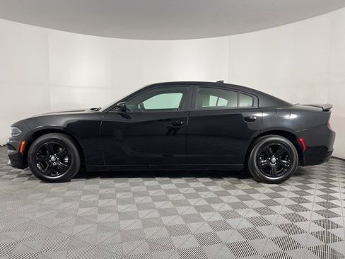 Used 2023 Dodge Charger SXT RWD image 5