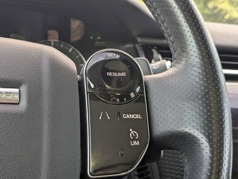 Used 2019 Land Rover Range Rover Velar AWD/4WD image 28