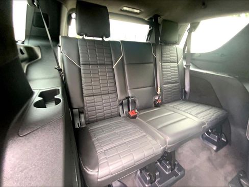 Certified 2025 Cadillac Escalade Sport Platinum AWD/4WD image 25