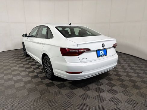 Used 2019 Volkswagen Jetta SE FWD image 5