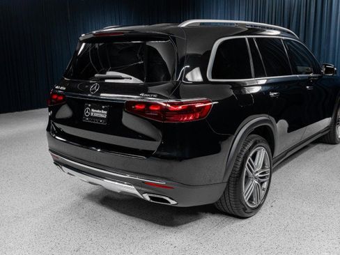 Certified 2026 Mercedes-Benz GLS 450 4MATIC image 4