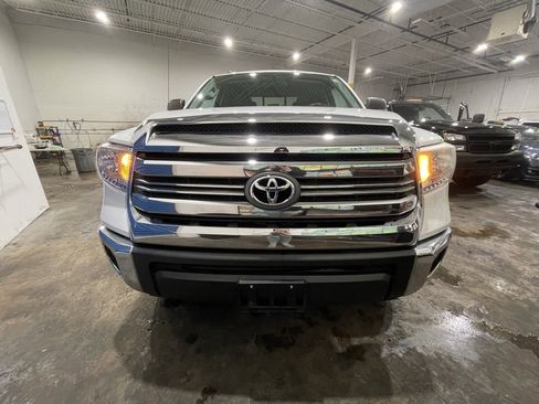Used 2014 Toyota Tundra SR image 2