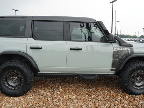 Used 2023 Ford Bronco Everglades AWD/4WD image 4