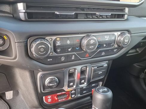 New 2026 Jeep Wrangler Rubicon w/ Technology Group image 17