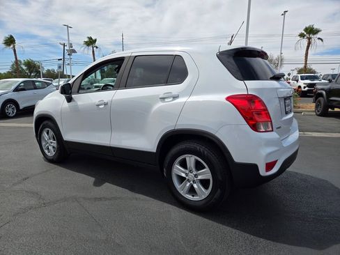 Used 2020 Chevrolet Trax LS w/ LPO, Cargo Package FWD image 4